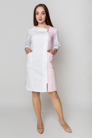 Женский медицинский халат Лилия. COTTON. Белый + розовый + пепельная роза (кант) (5411152) фото 1