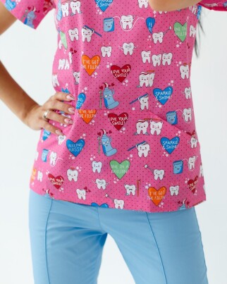 Медицинский костюм с принтом женский Топаз Teeth pink/blue 138-337-623 (6613256) фото 7