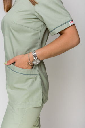 Медицинский костюм Моник+ Бр. зауженные. COTTON. Фисташка + олива (кант) (5410158) фото 9