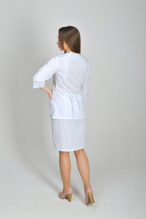 Женский медицинский костюм Изабелла COTTON с юбкой. Белый + красный (отделка) (544669) фото 2