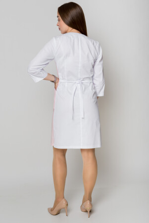 Женский медицинский халат Лилия. COTTON. Белый + розовый + пепельная роза (кант) (5411152) фото 4