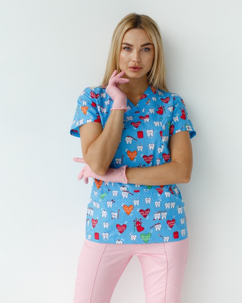Медицинский костюм с принтом женский Топаз Teeth blue/pink 138-376-619 (6613251) фото 2