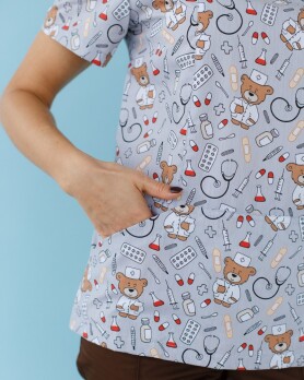 Медицинская рубашка женская Топаз принт Bear gray 126-373-558 (6613506) Медицинская рубашка женская Топаз принт Bear gray 126-373-558 (6613506) фото 3